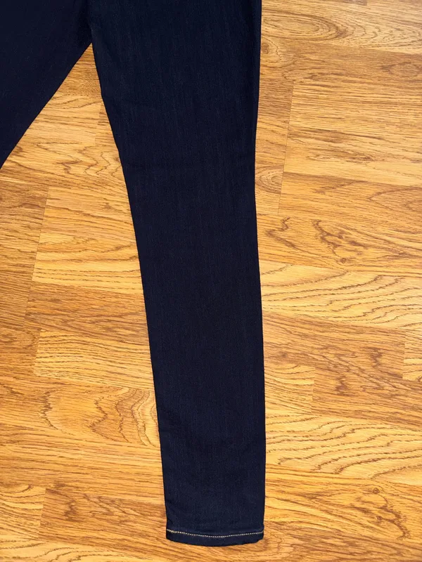 Levi’s Mid Rise Skinny Jeans Women’s Waist Size 30 Length 30 Dark Blue Wash READ - Image 7