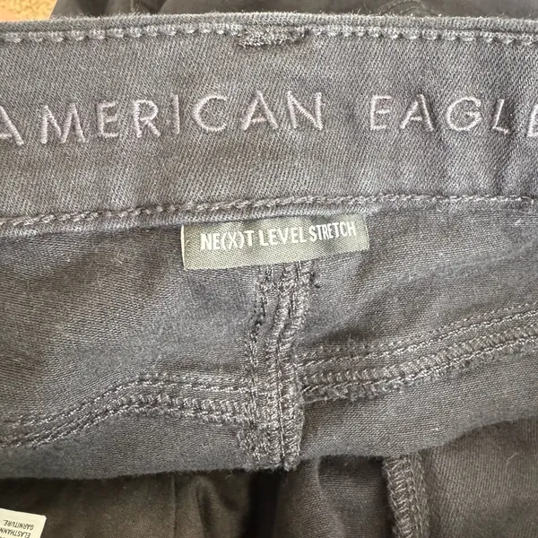 American Eagle Outfitters Curvy Hi-Rise Shortie Black Jean Shorts size 10 - Image 11