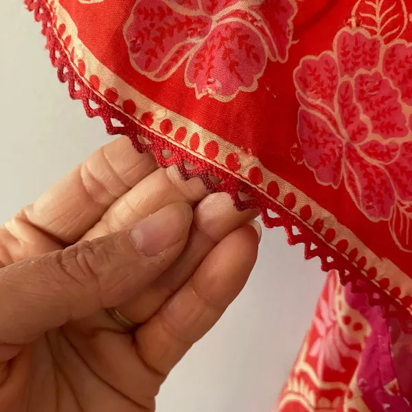 Farm Rio Red Pink Paisley Tropical Floral Blouse Beaded Tassel Boho Resort Small - Image 11