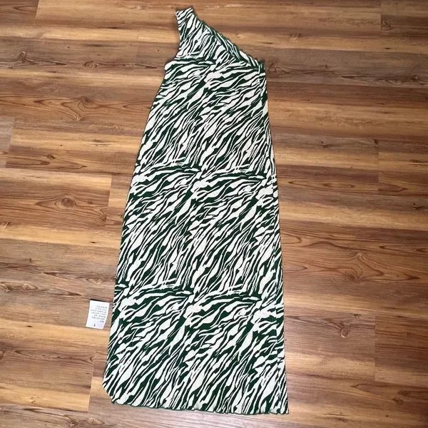 ASOS Green Zebra Plisse One Shoulder Maxi Dress Size 12 Resortwear Vacation NWT - Image 4