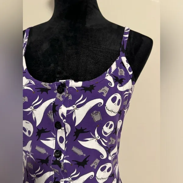NWOT Disney Nightmare Before Christmas Purple and White Button Down Tank size m - Image 3