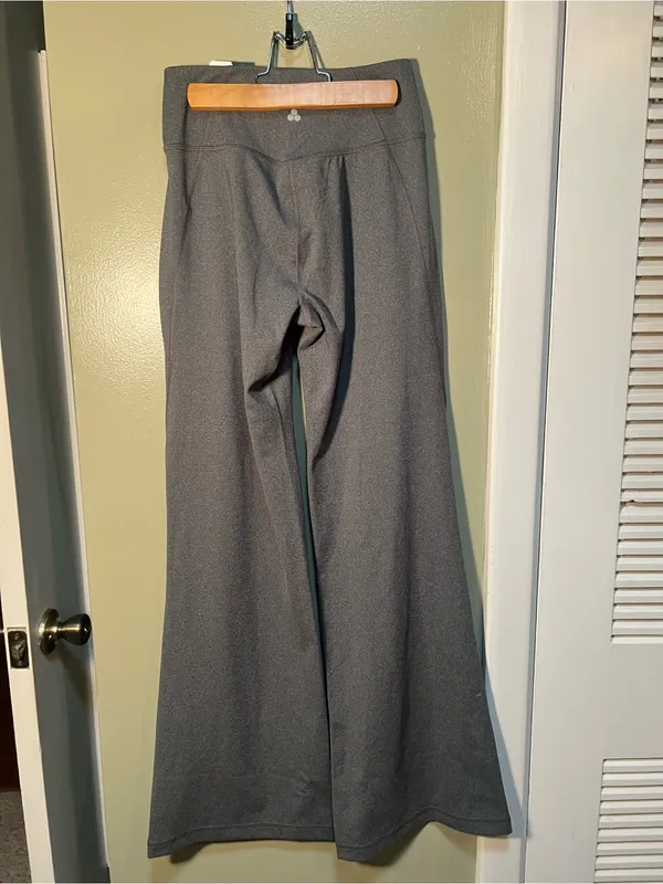 Tek Gear Women’s Size Small Ultrastretch Flare Leg Pants Charcoal Gray High Rise - Image 6