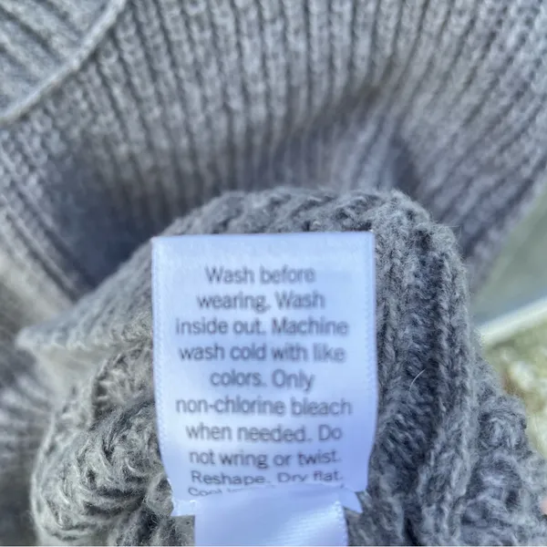 SO Women's Gray‎ Crew Neck Sweater - Image 5