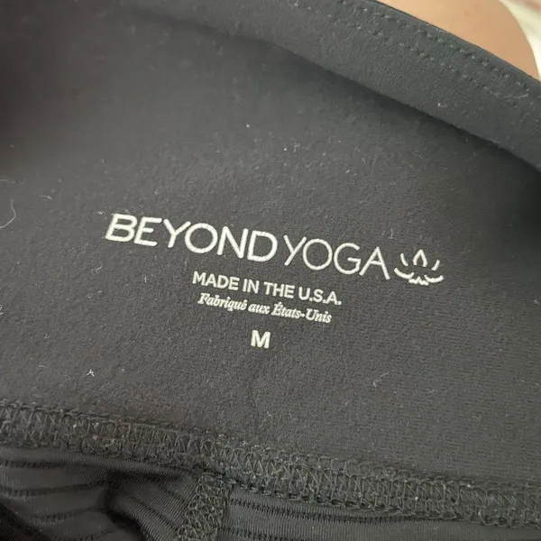 Beyond Yoga Leggings textured ribbed womens Black (medium) workout activewear - Image 2