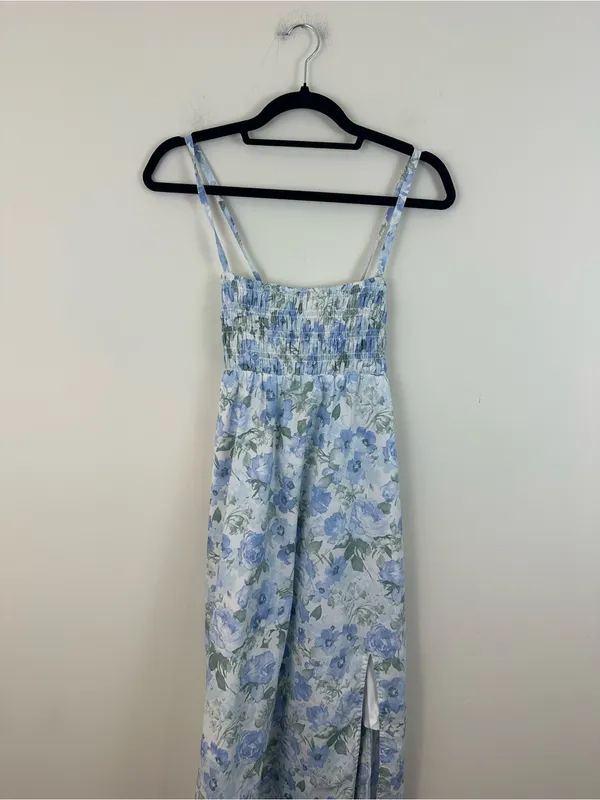 Hollister Blue & White Floral Midi Dress Slit Criss Cross Strappy Back Size XS - Image 2
