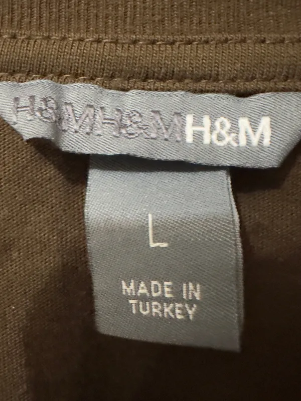 H&M | NWOT Turkey 100% Cotton Brown V-Neck Short Sleeve T-Shirt (Size L) - Image 6