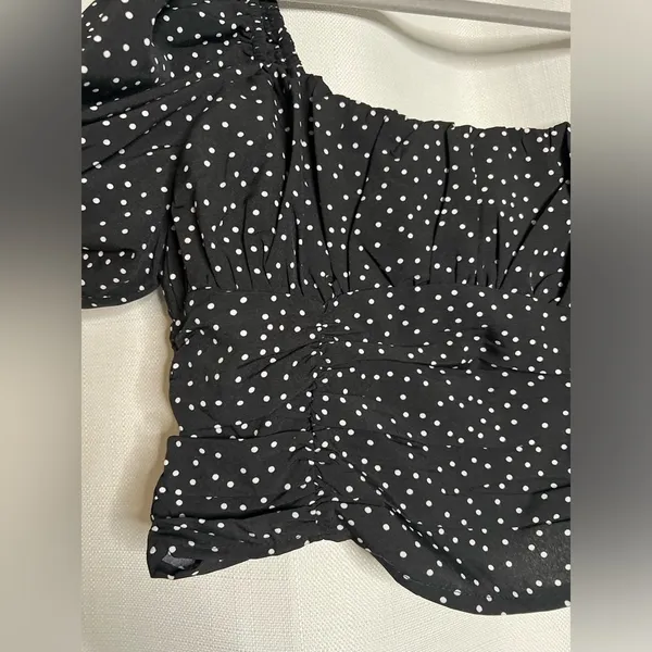 NastyGal Black and White Polka Dot Puff Sleeve Corset Crop Top Medium - Image 6