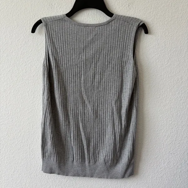 UNIQLO Gray Ribbed Sleeveless Sweater Knit Tank Top Size XL - Image 5