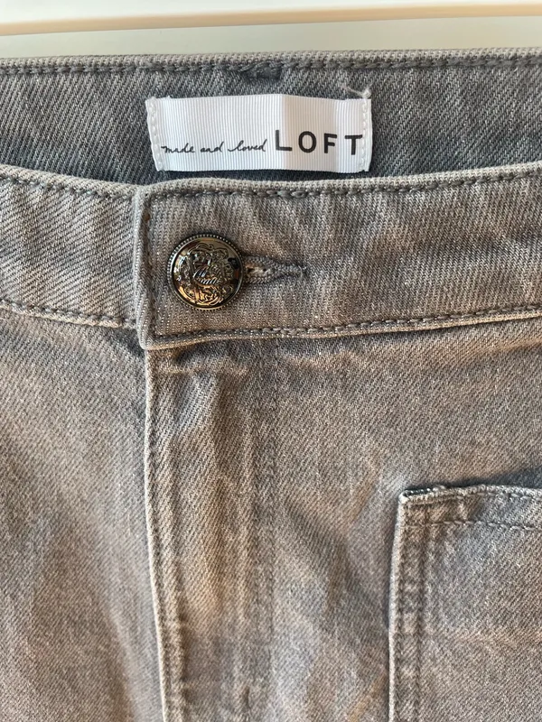 NWT LOFT Women Jeans Pant The Kick Crop High Rise Curvy Size 32 Gray 99%cotton - Image 4