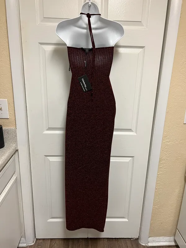 Celebrity Glitter O-Ring Halter Maxi Dress - Image 11