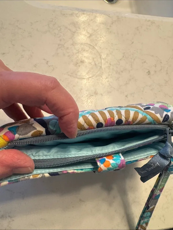 Vera Bradley Multicolor Quilted Floral Wristlet - Image 6