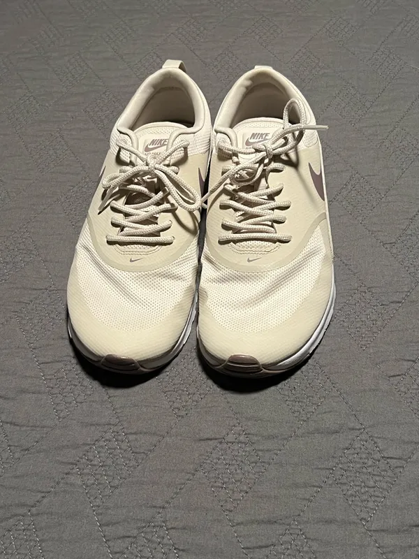 Women’s Nike Air Max Thea - Image 2