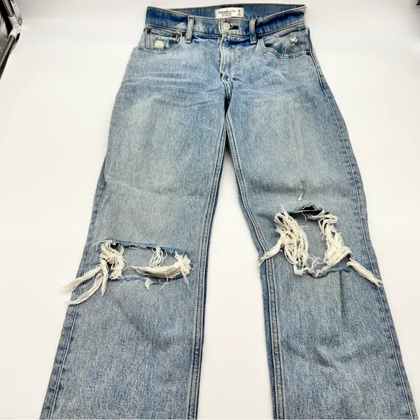 Abercrombie & Fitch Women’s Blue The 90s Straight Ultra High Rise Light Jeans-26 - Image 6