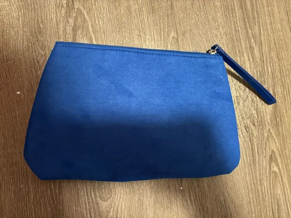 Blue wristlet - Image 2