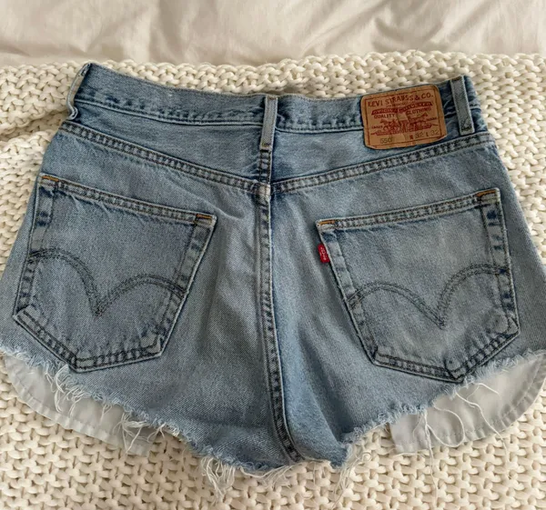 Levi’s 501 Shorts - Image 2