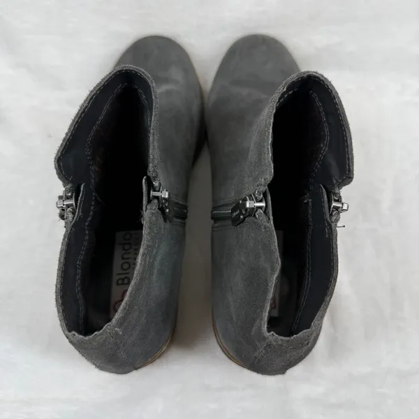 Blondo B5859‎ Charcoal Grey Suede Waterproof Ankle Boots 8M Side Zip Low Heel - Image 5