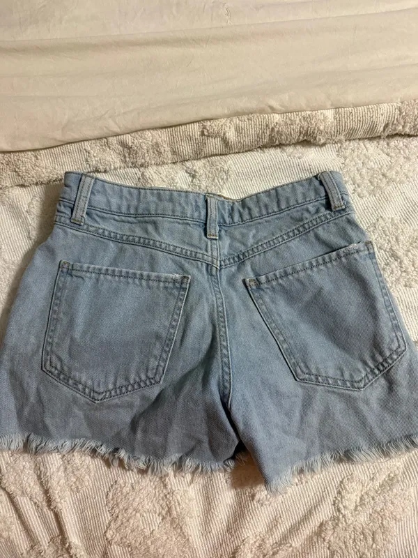 denim shorts  - Image 2