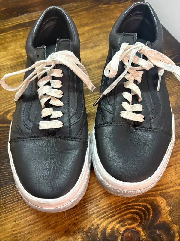 Vans black platform sneakers women size 9.5 - Image 4