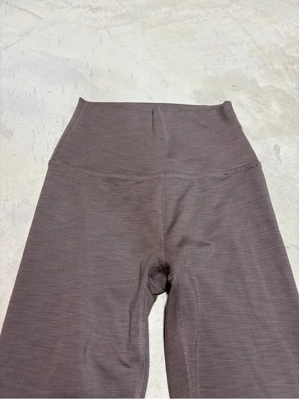Beyond yoga Ribbed Leggings Taupe small - Image 2
