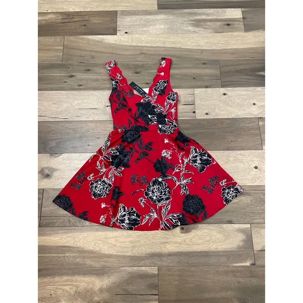 Trixxi Clothing Company Floral Fit & Flare Mini Dress Size M Red NWT - Image 5