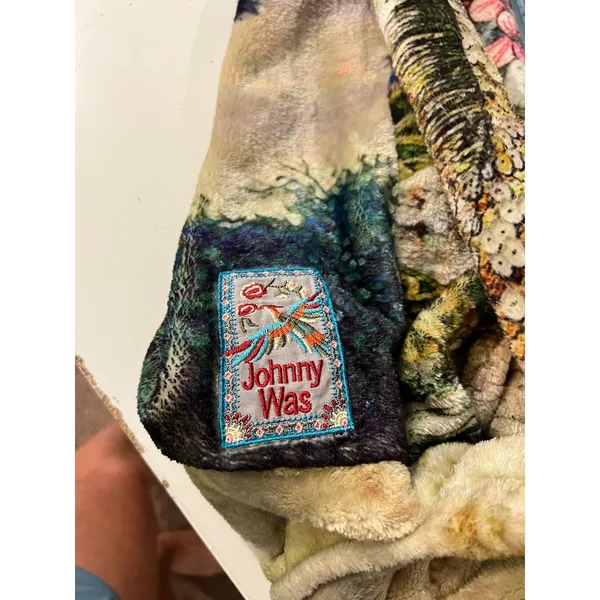 Johnny Was Cozy Plush Drawstring Bucket Sling Bag Large Tropical Parrot Jungle - Image 8