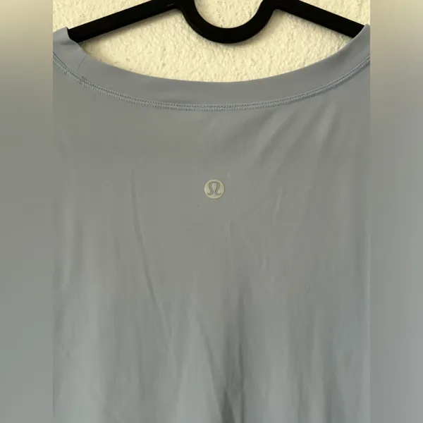 Lululemon Angle Your Strength SS
Ice Cap sz 10 - Image 9