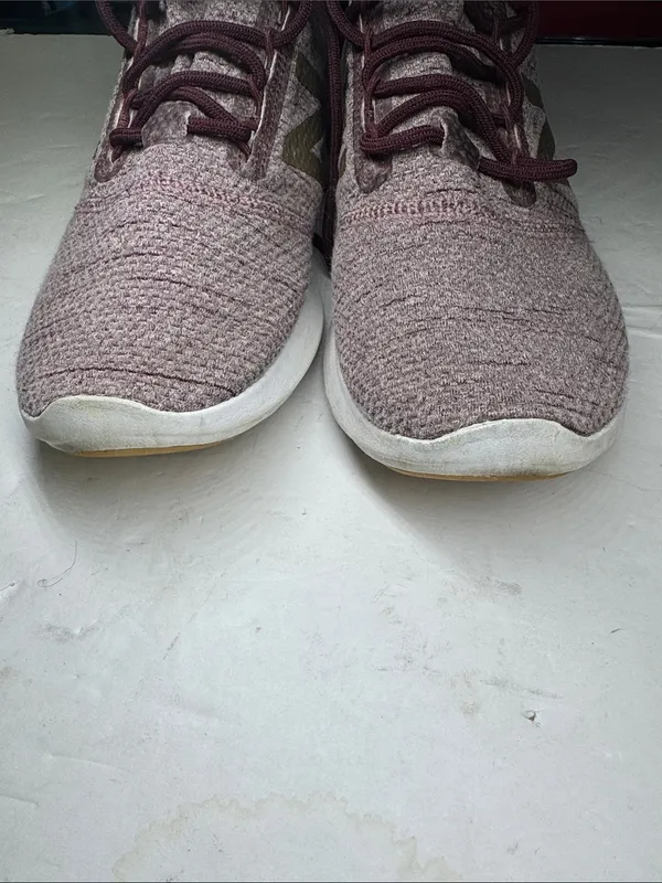 New Balance Women's FuelCore Coast Sneakers 9 maroon casual walking athletic - Image 6