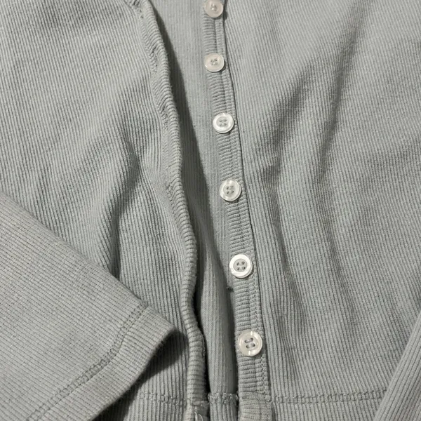 Brandy‎ Melville Paige Light Blue Ribbed Button Down V-Neck Cropped Cardigan - Image 3