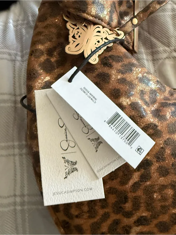 Jessica Simpson Women's Luna Hobo Bag in Leopard NWT - Image 5