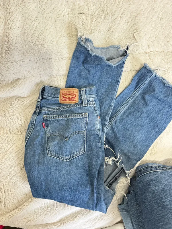Levi’s low rise jeans - Image 2