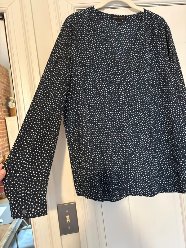 Banana Republic Long Sleeve Blouse - Image 3