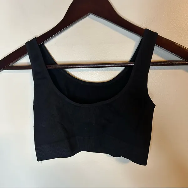 CAPEZIO Black Seamless Ribbed Bra Top Medium/Large Dance Activewear NWT Neutral - Image 5