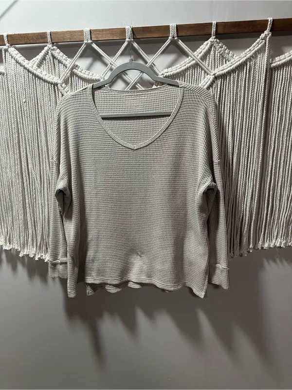 American Eagle Outfitters Beige Waffle Knit Long Sleeve Tee - Image 4