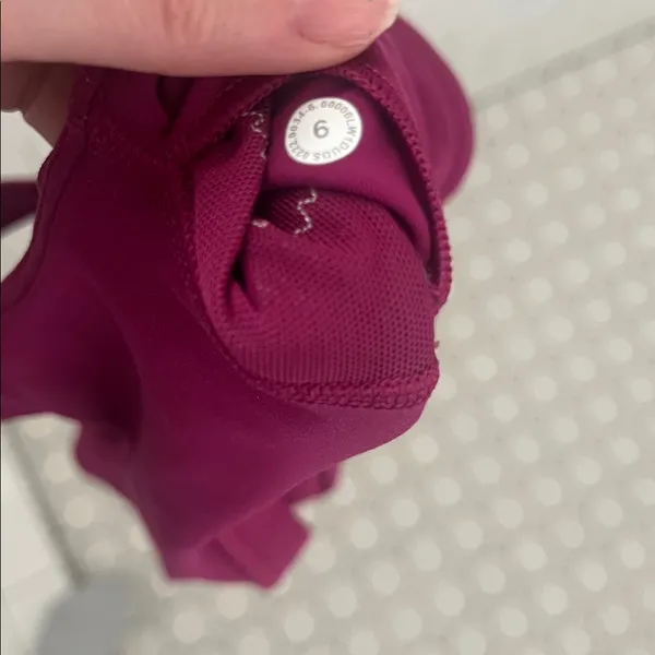 Lululemon Align Tank Top
Light Support, A/B Cup - Image 4