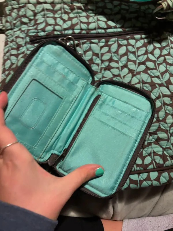 Vera Bradley Crossbody and Wallet - Image 4