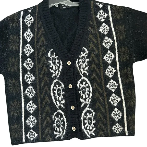 Vici Fall Gaze Sweater size Medium - Image 5