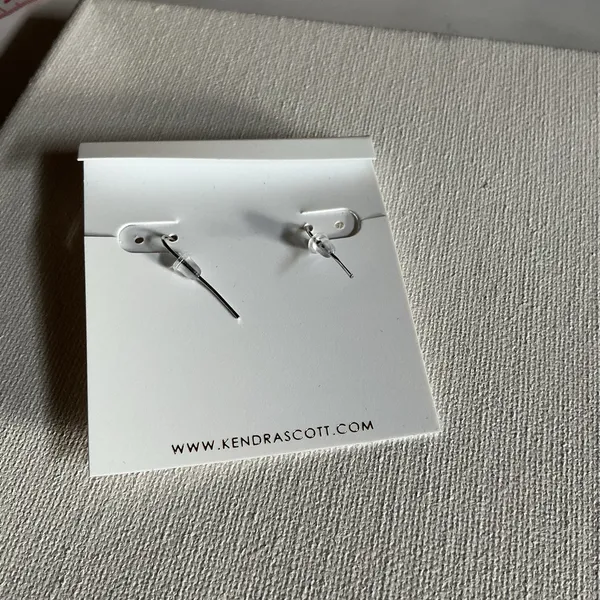 Kendra Scott Heart Drop Earrings Silver Iridescent Abalone Look NWT - Image 3