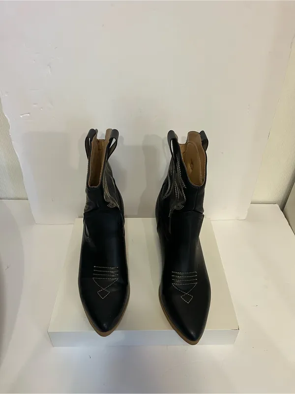 Soda Black Pointed Western Ankle Boots - Image 2
