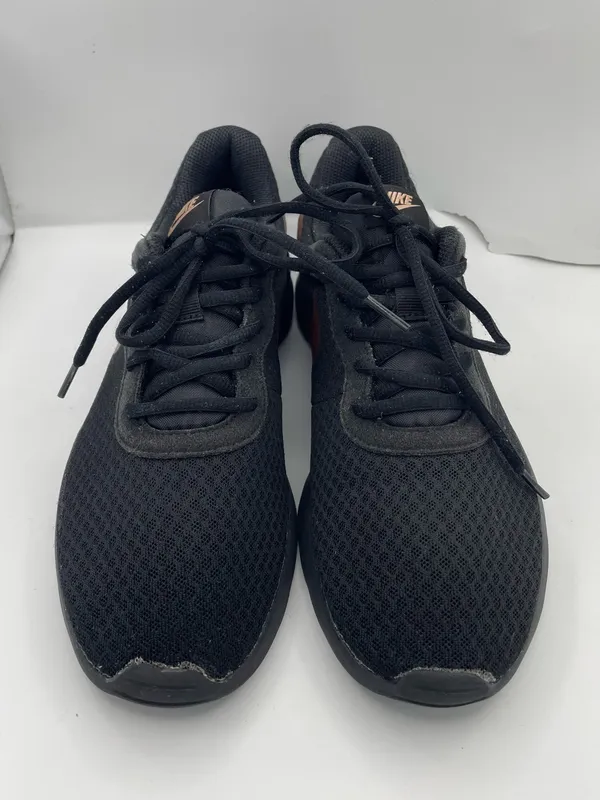 Nike Tajun casual comfy black sneakers women’s Size 9.5 - Image 2