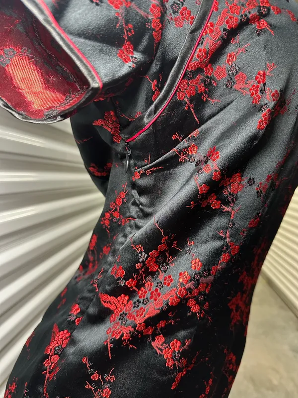 Authentic Chinese Qipao/Cheongsam Dress 🇨🇳 Black & Red Floral | Purchased in China - Image 4