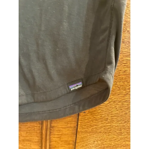 Patagonia Women’s Medium Black Short Sleeve Performance Athletic Top - Image 3