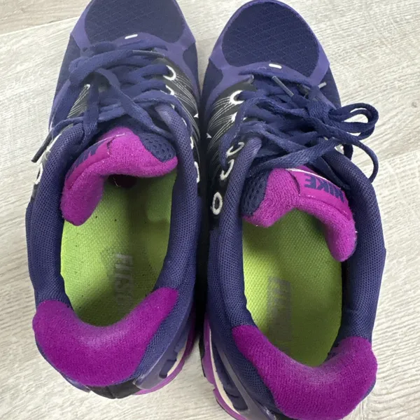 Nike LunarGlide+ 2 Women’s 8 Purple Black Flywire Shoes 407647-500 - Image 5