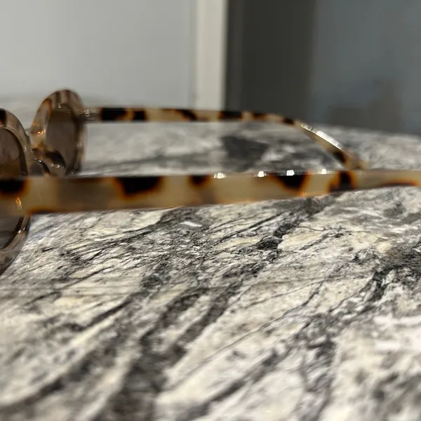 Tortoise Shell Sunglasses Brown - Image 6