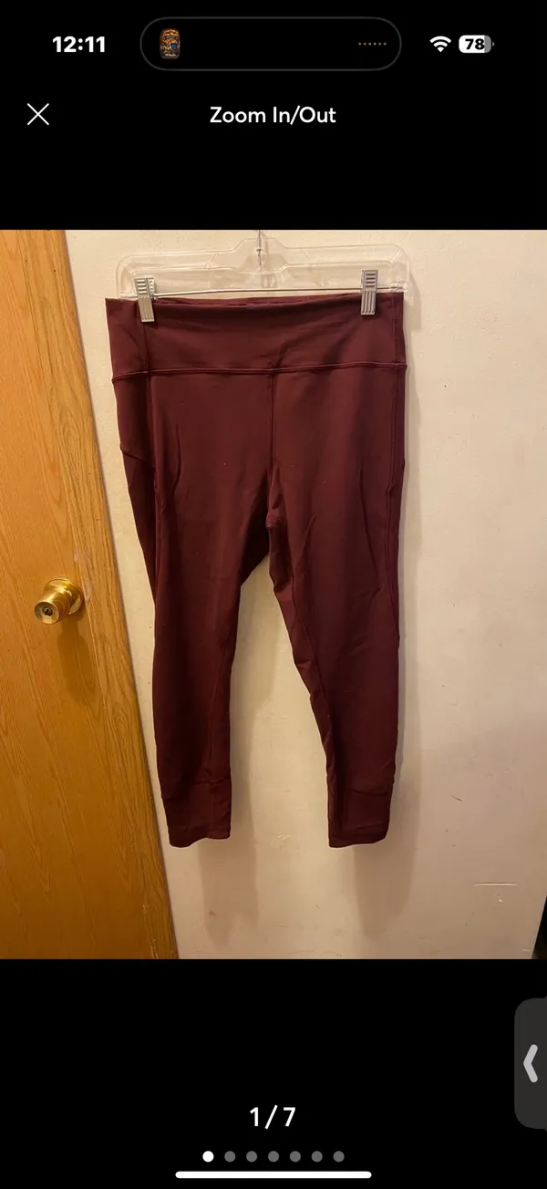 (10) Lululemon leggings - Image 2