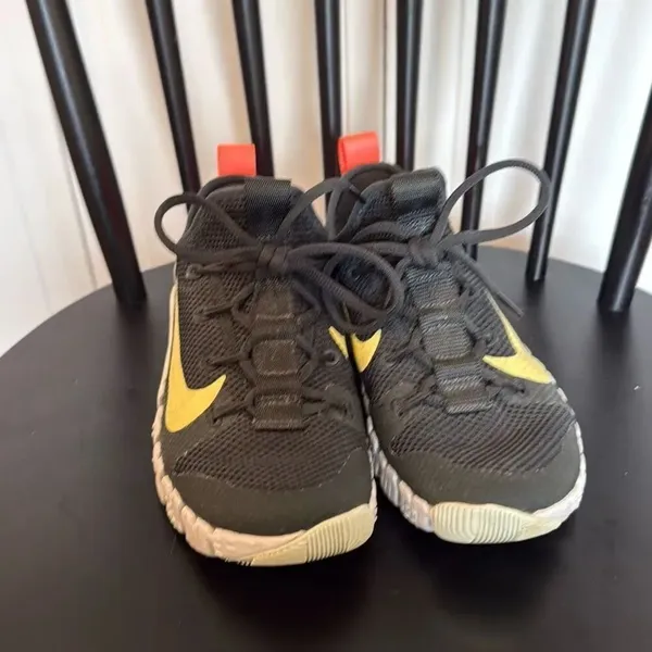 Nike Free Metacon 3 black sneakers size 6 - Image 5