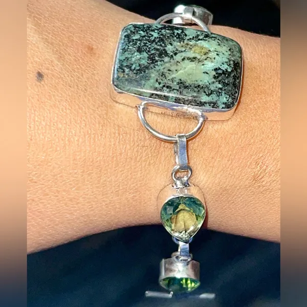 African Green Turquoise Bracelet 7”- 8” - Image 3