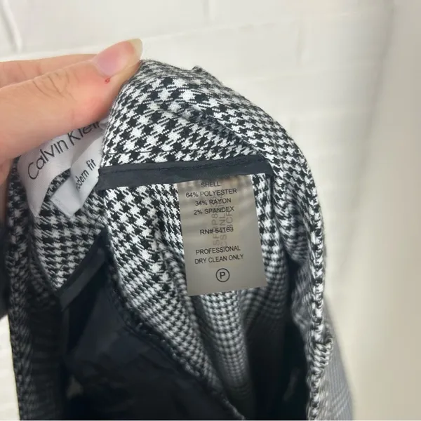 Calvin Klein Black White Houndstooth Plaid Modern Fit Trouser Pants Size 4 - Image 4