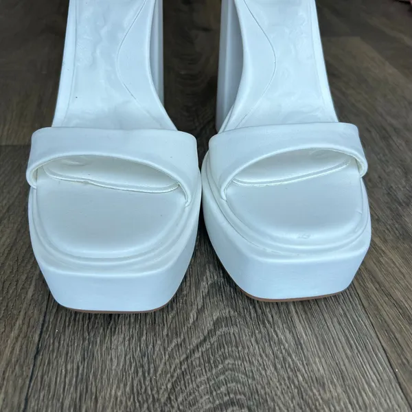 Olivia Miller White and Pink Amour Platform Heels Size 8 - Image 9