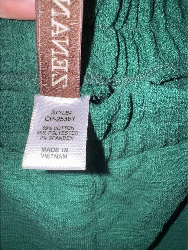 Zenana Textured Pocket Shorts - Image 4