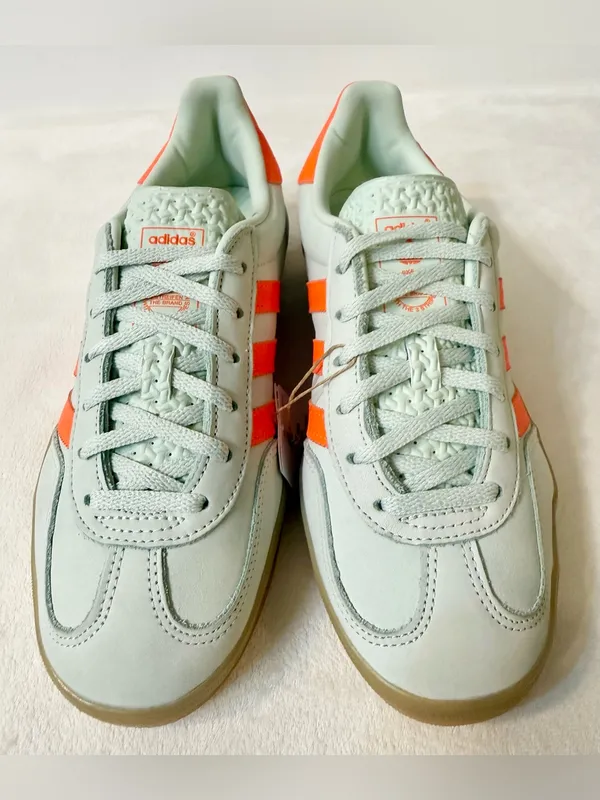 NWT Adidas Gazelle Indoor Linen Green Solar Orange Size 7 - Image 6